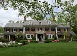 Behr has paint colors to help you create your dream colonial exteriors. Traditional Red Brick Colonial Traditional Exterior New York By Hierarchy Architecture Design Pllc Houzz Au