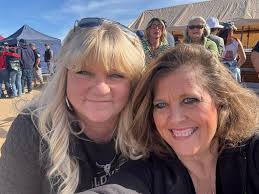 kingmanconnects 🌵 Live Music & Frosty Adult Beverages With Friends 😎♥️