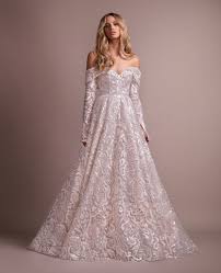 Marsden By Hayley Paige Spring 2019 Collection Hayley Paige Wedding Dresses Wedding Dress Long Sleeve Wedding Dresses Kleinfeld Off Shoulder Wedding Dress