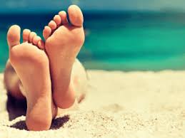 9 Natural Ways To Get Rid Of Foot Calluses And Corns In 2020 Foot Callus Moisturizing Feet Foot Mask