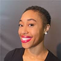 Isis Smith's Instagram, Twitter & Facebook