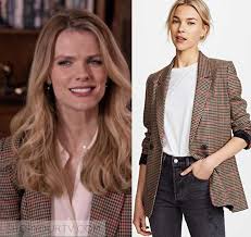 So are kim kardashian west and her. Brooklyn Decker Fashion Clothes Style And Wardrobe Worn On Tv Shows Shop Your Tv