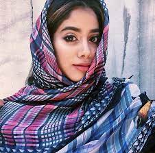 Janhvi kapoor / khushi kapoor on instagram: Janhvi Kapoor 10 Times The Stunning Debutante Slayed The Instagram Game Pinkvilla