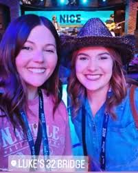 Meg Kyle (@meghan.kyle) • Instagram photos and videos