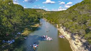 The guadalupe river offers many activities for family and friends to do, including great tubing, rafting, kayaking and fly fishing. Rio Guadalupe Resort Rv Park Cabin Rentals On The Guadalupe River