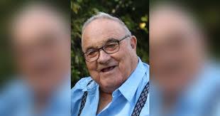 Linda Bowerman's Instagram, Twitter & Facebook