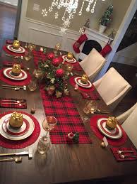 Traditional Christmas Table Setting Christmas Dinner Table Settings Christmas Table Set Up Christmas Table Settings