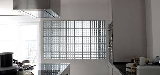 Salle De Bain Avec Une Separation Par Brique De Verre Design Brique Verre Salle De Bain Home Room Divider Quadra