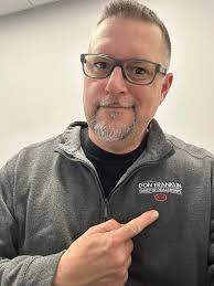 Are there Kia Stinger owners in Clarksville, TN?