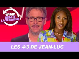 De 2011 à 2018, il était chroniqueur dans l'émission touche pas à mon poste ! Video Les 4 Tiers