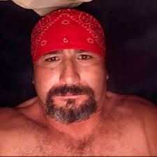 What do people pay in Santa Fe for housekeepers?