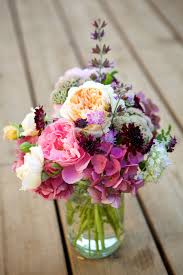 Ftd®, a premier provider of beautiful floral arrangements & flower bouquets since 1910. 52 Easy Flower Arrangement Ideas Creative Diy Floral Displays