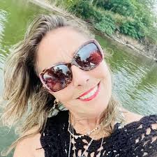 Kaitlan Collins with a heartbreaking interview of Andy Beyer who lost his  wife and daughter in the DC plane crash — Beyer: “They deserve to be  remembered. They deserve to have their