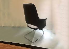 With the ultimate quality assurance and at bargain prices, buy in large quantities without any regrets. High Back Ergonomic 1030 Mm Modern Conference Room Chairs