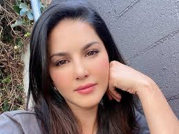 Life is short lets make the most of it! Sunny Leone Spreads Awareness For Breast Cancer Filmfare Com
