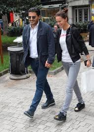 View the profiles of people named ebru şallı. Ebru Salli Gelinlik Giymeye Hazirlaniyor