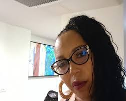 Roslyn Ingram's Instagram, Twitter & Facebook