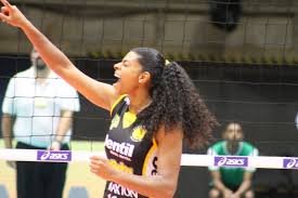 Campeã olímpica com a seleção brasileira de voleibol. Worldofvolley Bra W Two Big Signatures In Praia Fe Garay Renews Mari Paraiba Arrives