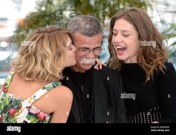 Lea Seydoux, Abdellatif Kechiche and Adele Exarchopoulos at the Photocall  for La Vie DAdele, Chapters 1 and 2, part of the 66th Festival De Cannes,  Palais De Festival, Cannes Stock Photo - Alamy