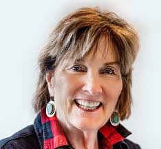 Vickie Brewster's Instagram, Twitter & Facebook