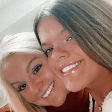 ✰︎lily ✰︎ (@lily_alberty)