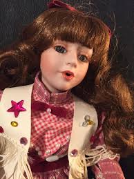 Paradise Galleries Musical Darlene Doll 17 Cindy Shafer porcelain box & Coa 