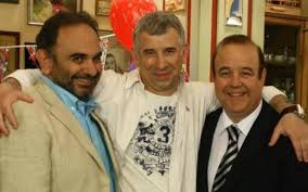 Να παραδώσουμε στα παιδιά μας ένα περιβάλλον το οποίο δεν θα είναι χειρότερο από αυτό που παραλάβαμε εμείς από τους γονείς μας σημειώνει ο πρωθυπουργός στο μήνυμά του για την. H Sygkinhtikh Anarthsh Toy Filippidh Me Ton Mpoyla Gia To Mega People Amp Style Eidhseis