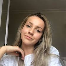 Laura Tyson (lauratysonn)