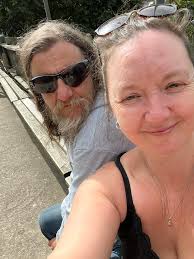 Newlywed couple shares wedding photos and receives congratulations