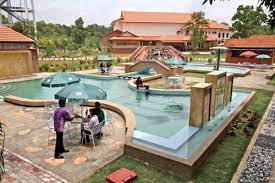 Afternoon showers, evening thunderstorms, morning and night partly cloudy. Weather In Kuala Selangor Current Weather Weather My
