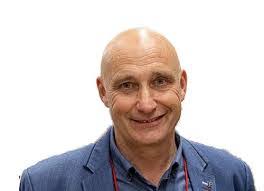 Sara Bourke's Instagram, Twitter & Facebook