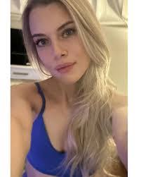 Kerri Summers's Instagram, Twitter & Facebook