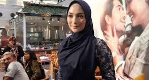 Jauh sebelum dekat dengan citra kirana, rezky aditya sempat bertunangan dengan wanita cantik batal dinikahi rezky aditya, patricia razer ungkap putusnya dari calon citra kirana: Foto Bareng Citra Kirana Rezky Aditya Dikira Mantan Elly Sugigi