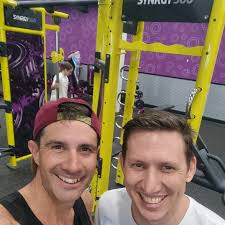 Today, I trained one of my favourite international clients, Dane Thomas,  before he jets off to Tokyo, Japan this evening. Dane also helped me out  flexing our faces and brushing up