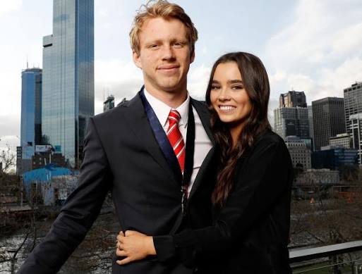 Sydney product Callum Mills makes history to win 2016 Rising Star Award