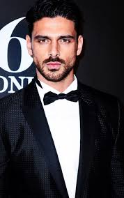 Über 7 millionen englischsprachige bücher. Michele Morrone From 365 Days Is Super Fashionable Style Icon In His Own Right