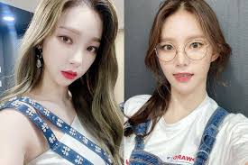 10 Adu Pesona Karina aespa dan Monday Weeekly