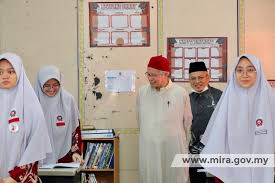 Sma maiwp dengan kerjasama maktab tentera darat ( mtd ) telah berjaya mengadakan seminar teknik menjawab peperiksaan kepada para pelajar dengan jayanya. Dr Zulkifli Mohamad Al Bakri On Twitter Lawatan Yb Menteri Di Jpm Hal Ehwal Agama Meninjau Aktiviti Pengajaran Dan Pembelajaran Pdp Di Sekolah Menengah Integrasi Sains Tahfiz Smista Dan Sekolah Menengah Agama