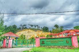 Semakan bil cukai tanah / petak. Kucingkuncitara On Twitter Kegilaan Yg Melampau2 Itulah Ungkapan Yg Mungkin Paling Sesuai Untuk Menjelaskan Foto Ini Terletak Hanya Beberapa Meter Di Belakang Pejabat Hutan Daerah Kuantan Tetapi Penggondolan Hutan Simpan Bukit