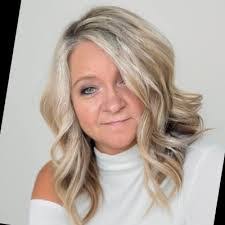 Tami Sims's Instagram, Twitter & Facebook