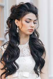Les 15 Plus Belles Coiffures De Mariee Sur Cheveux Laches Hair Styles Long Hair Styles Half Updo Hairstyles
