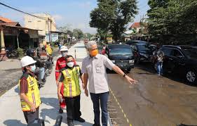 Kepala bidang (kabid) penanganan darurat bpbd kota semarang dikki rulli perkasa menyampaikan, saat ini aksesibilitas sudah membaik, kecuali wilayah kaligawe sampai genuk. Dinas Pu Bina Marga Dan Cipta Karya Provinsi Jawa Tengah Bekerja Keras Bergerak Cepat Bertindak Tepat Dan Berperilaku Hemat