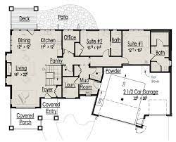 Need To Two Sinks Tub And Larger Closet In Master Bath But Good Floor Plan Otherwise Craftsman House Plans Craftsman House House Floor Plans