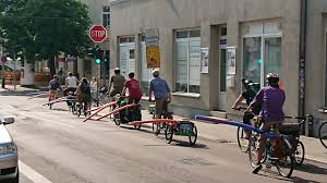 Abstand Halten Radfahrer Weisen Autofahrer Auf Stvo Hin Du Bist Halle