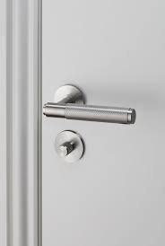 Baldwin, the door hardware brand, has been defining modern luxury and well tested timely design solutions to home owners, home interior designers, and house architects since baldwin has been innovative and was the first brand to forge elegant, stylish and long lasting solid brass door hardware. Pin On Solid Hardware
