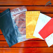 Jenis plastik berdasarkan bisa atau tidaknya bahan tersebut dibentuk kembali dapat dibagi menjadi dua jenis. Jenis Plastik Kemasan Yang Cocok Untuk Makanan Ringan