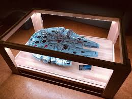 Vitrinen Couchtisch Fur Lego Millennium Falke Couchtisch Mit Glasplatte Couchtisch Tisch