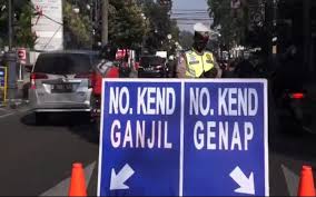 Ilmu yang didapat sangat bermanfaat dalam mendukung tugas manajerial saya sebagai kepala kantor regional iii bkn bandung, khususnya dalam proses penentuan kebijakan kepegawaian untuk. Hari Terakhir Ganjil Genap Di Bandung Mobilitas Warga Di 2 Ruas Jalan Menurun Bagian 1