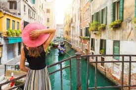 While millennial influencers hauled dslr cameras to the beach and mastered photo editing to get the perfect shot, the generation younger than . The Ultimate List Of Instagram Influencers In Every Industry 135 And Counting