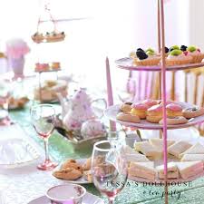 Tea Par Ty A Social Gathering In The Afternoon At Which Tea Cakes And Other Light Refreshments Are Served Joinus Social Gathering Gathering Tea Party